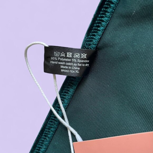 Mentionables Emerald Green Velvet Ruffle Tank – Size XL - Picture 7 of 8